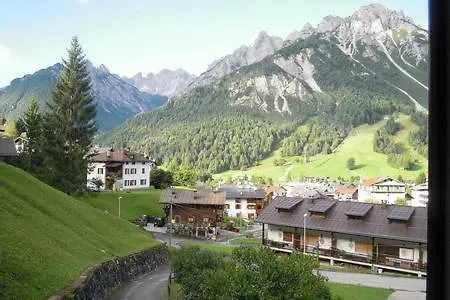 Sulle Dolomiti Con I Nostri Amici A 4 Zampe *